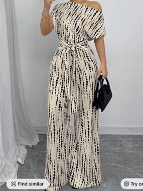 Off-Shoulder Black & Cream Printed Jumpsuit